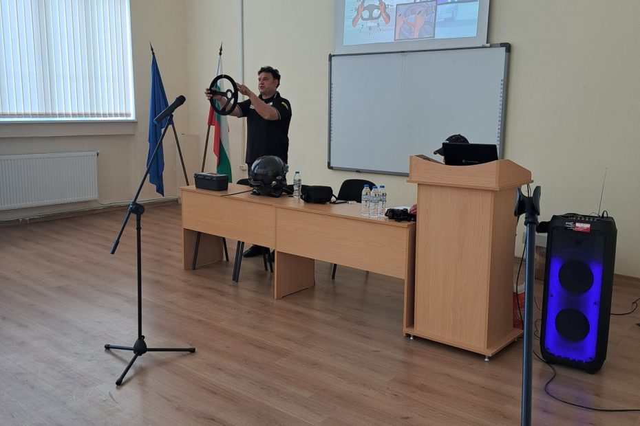 Илия Царски в ПГ по механотехника „Юрий Гагарин“