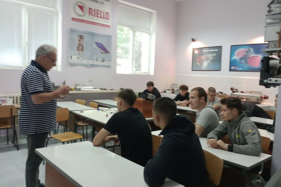 Провеждане на практически занятия — снимка 5